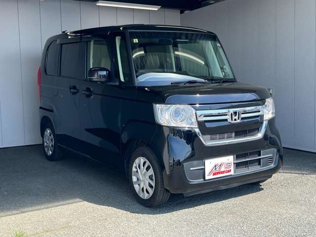 普通車は「サービスカーエムズ 本店」、軽自動車は「サービスカーエムズ 交差店」からお探し頂けます。