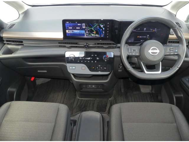 セレナ1.4 e-POWER ハイウェイスターV