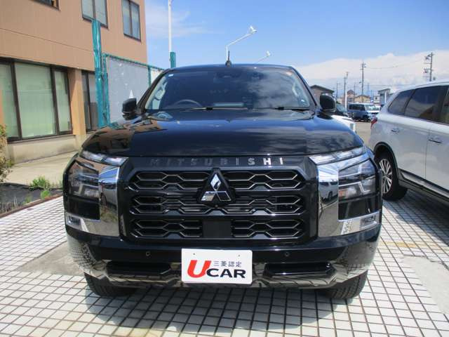 トライトン2.4 GLS ディーゼル 4WD
