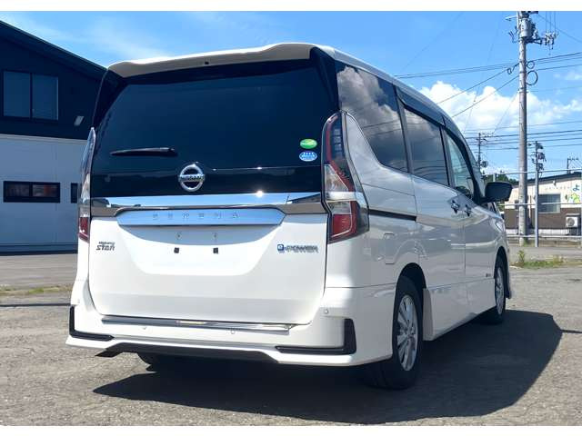 セレナ1.2 e-POWER ハイウェイスターV