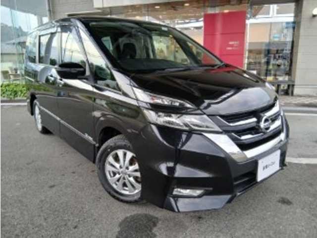 セレナ2.0 ハイウェイスター プロパイロット エディション 4WD