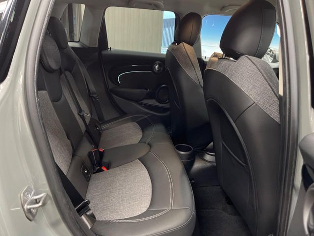 ���㕔���Ȃ��C�ɂȂ�悤�ȃL�Y�E�����ւ��蓙�A�傫�ȃ_���[�W�͂Ȃ��A�ǍD�ȏ�Ԃł��B