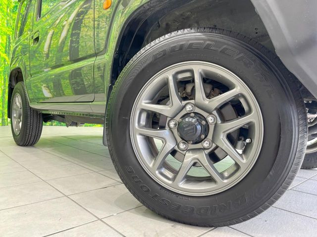 �y����16�C���`�A���~�z�C�[���z�O�ςɃ}�b�`���������A���~�z�C�[���𑕒����Ă���܂��B�e��ЊO�A���~�z�C�[����A�X�^�b�h���X�^�C�����戵�����Ă���܂��B���񂲑��k����������