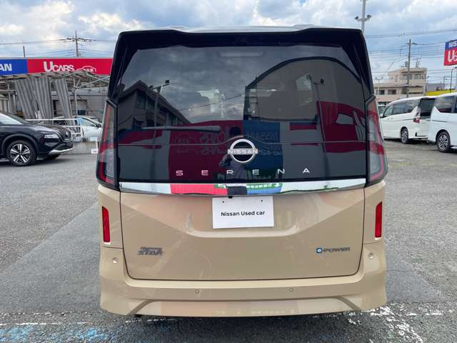 セレナ1.4 e-POWER ハイウェイスターV