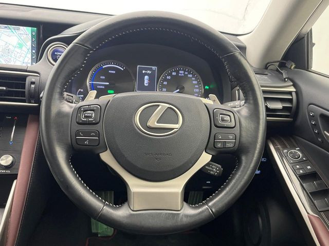 �y�����v�����X�e�A�����O�z�㎿�Ȋv���g�p���邱�ƂŁA��ɂ����������݂ƂĂ��^�]���₷���n���h���ł���