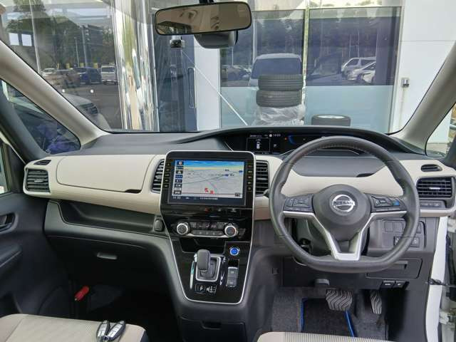 セレナ1.2 e-POWER ハイウェイスターV