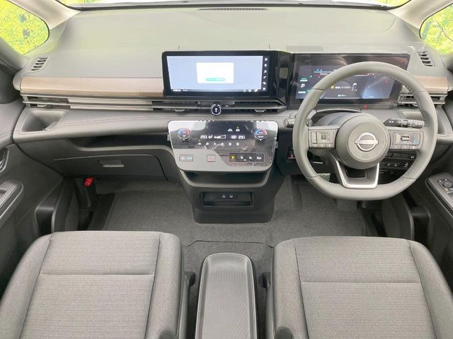 セレナ1.4 e-POWER ハイウェイスターV