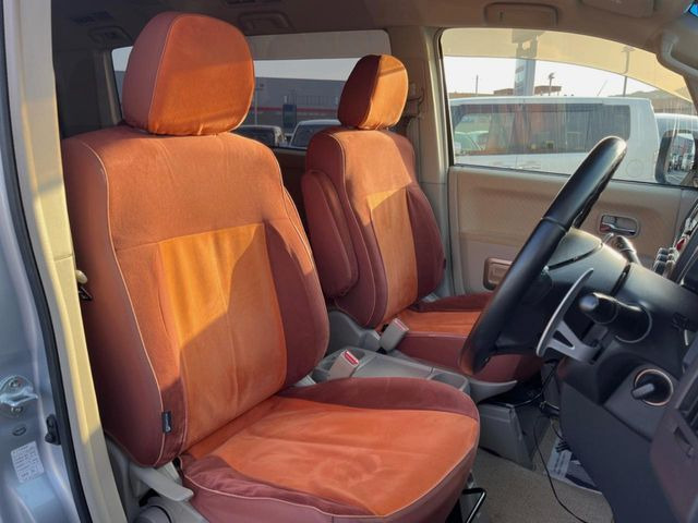 �^�]�Ȃ܂��ɂ͏\���ȃX�y�[�X������A�啿�ȕ��ł��������^�]���Ă�����������ł��B