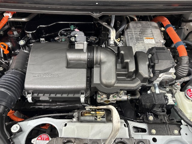 フリード1.5 e:HEV クロスター 4WD
