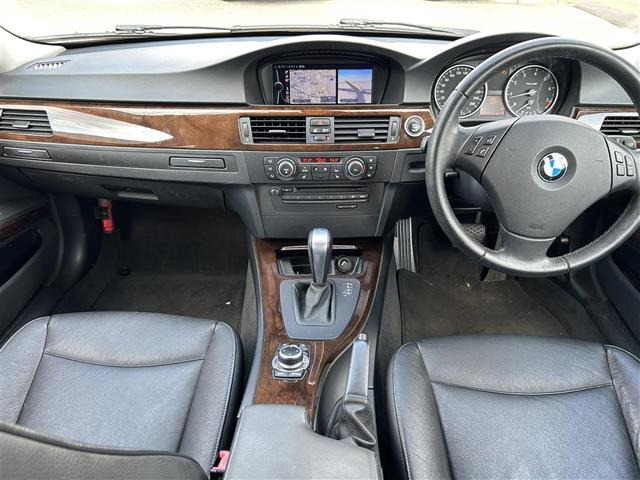 3シリーズツーリング320i