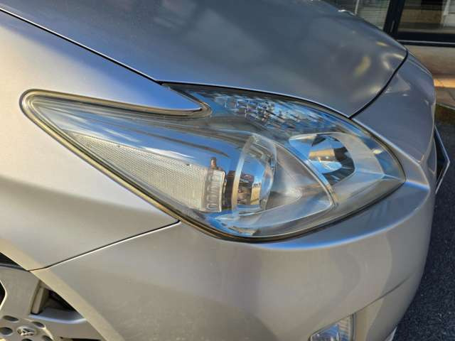 プリウス1.8 S