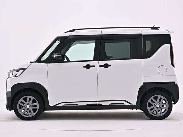 デリカミニT プレミアム 4WD