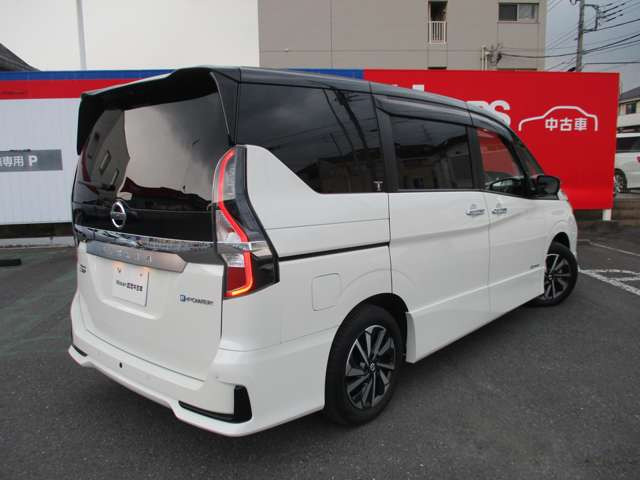 セレナ1.2 e-POWER ハイウェイスターV
