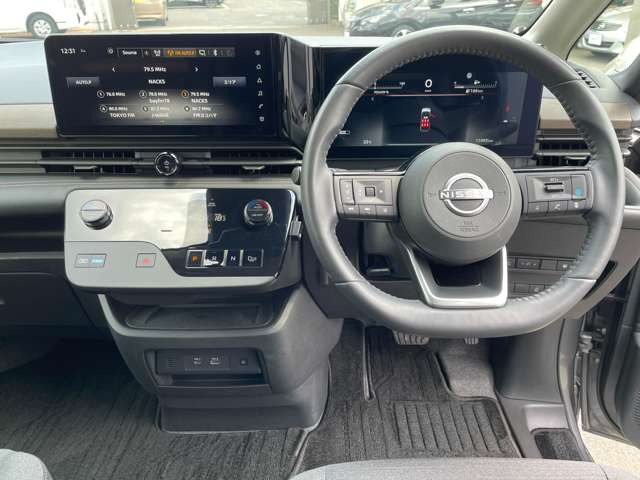 セレナ1.4 e-POWER ハイウェイスターV