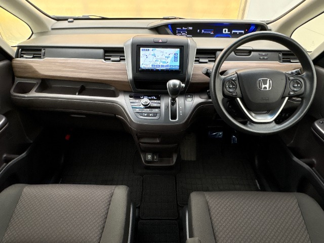 フリード1.5 G ホンダセンシング 4WD