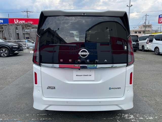 セレナ1.4 e-POWER ハイウェイスターV