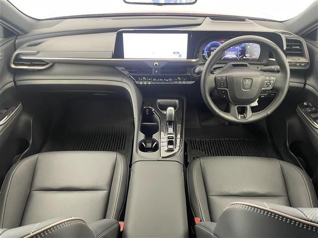 クラウンスポーツ2.5 Z E-Four 4WD