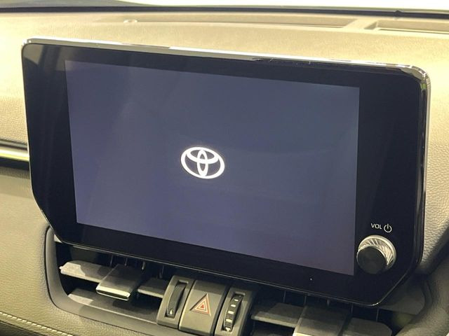 �y10.5�C���` �f�B�X�v���C�I�[�f�B�I�z���ʂ̃f�B�X�v���C��AppleCarPlay��AndroidAuto�����p�\�B�傫�ȉ�ʂŃX�}�z�i�r�A�v���������p���������܂���