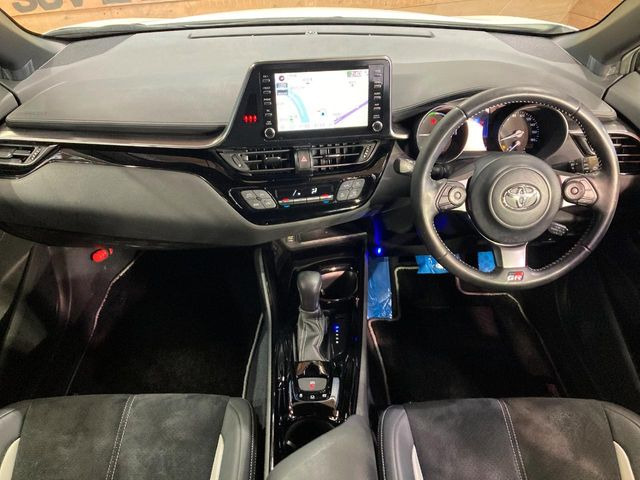 C-HRハイブリッド 1.8 S GR スポーツ