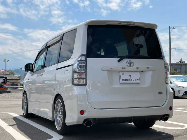 ヴォクシー2.0 ZS G’s