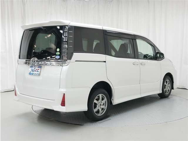 ヴォクシー2.0 ZS 煌 4WD