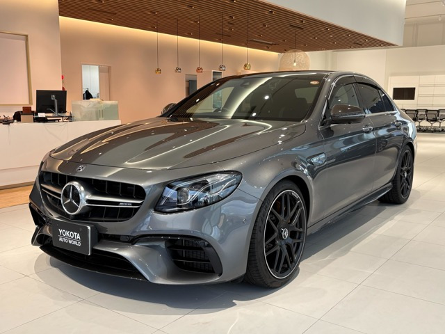EクラスAMG E63 S 4マチックプラス 4WD