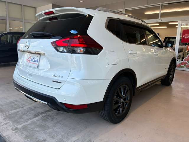 エクストレイル2.0 20Xi ハイブリッド 4WD