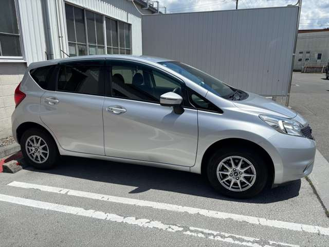 ノート1.2 X FOUR 4WD