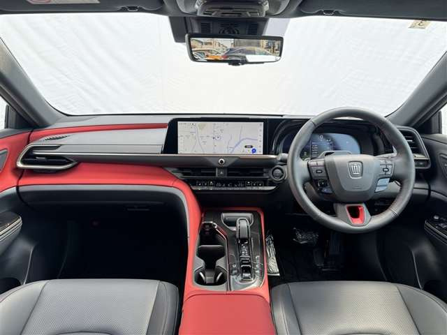 クラウンスポーツ2.5 RS E-Four 4WD
