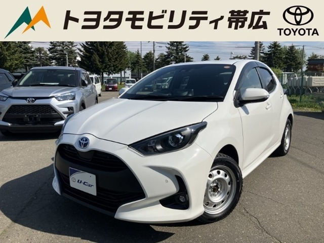ヤリス1.5 ハイブリッド X E-Four 4WD