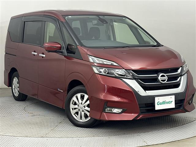 セレナ2.0 ハイウェイスター Vセレクション 4WD