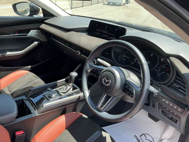 MAZDA3セダン1.8 XD レトロスポーツエディション
