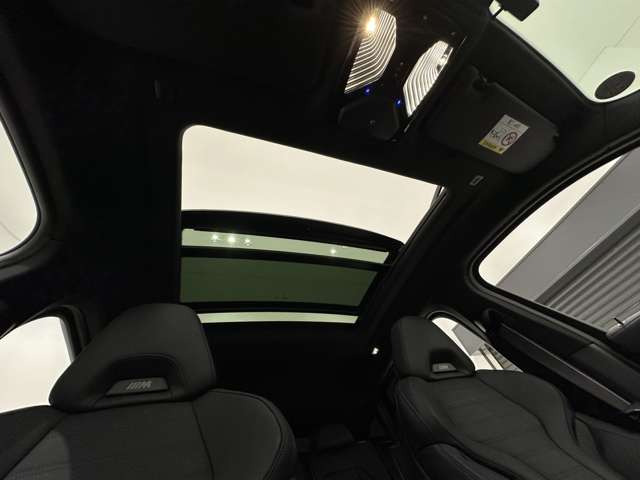 X4M40i 4WD