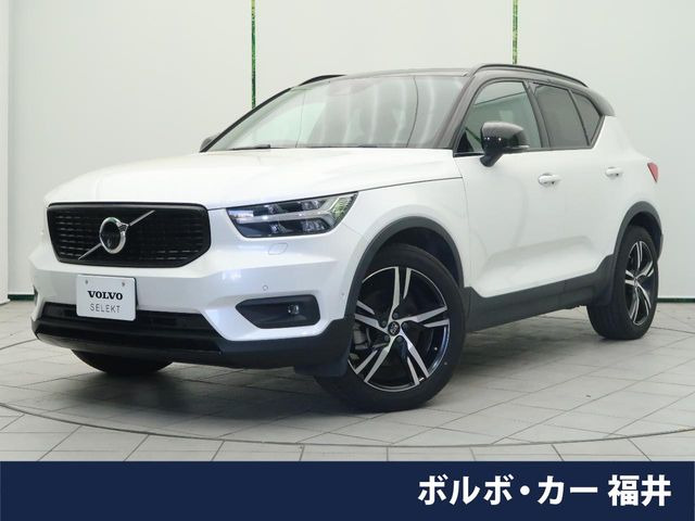 XC40B4 AWD Rデザイン 4WD