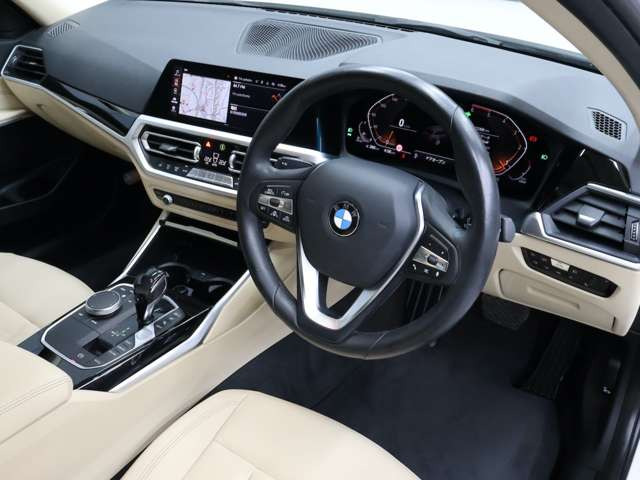 3シリーズツーリング320d xドライブ 4WD