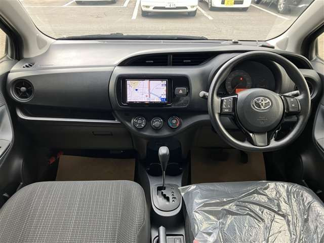 ヴィッツ1.3 F 4WD