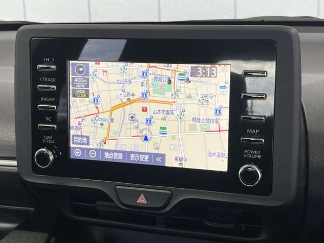 ナビ付ディスプレイオーディオでお出かけも安心!スマホと連動で音楽も充実♪
