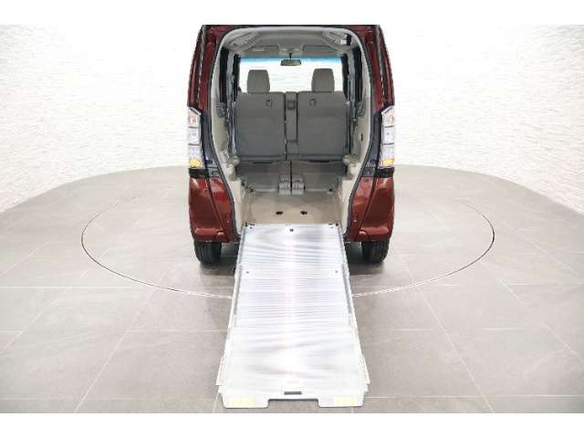 N-BOX+G Lパッケージ 車いす仕様車 4WD