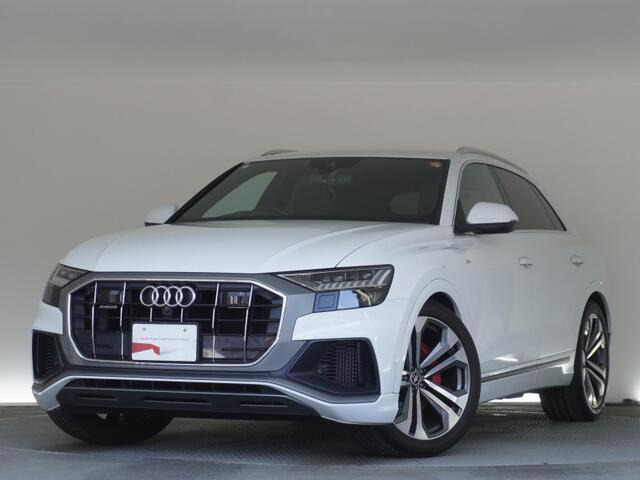 Q855 TFSI クワトロ デビューパッケージ Sライン 4WD