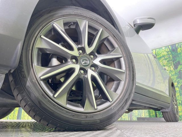 �y�����A���~�z�C�[���z�O�ςɃ}�b�`���������A���~�z�C�[���𑕒����Ă���܂��B�e��ЊO�A���~�z�C�[����A�X�^�b�h���X�^�C�����戵�����Ă���܂��B���񂲑��k����������