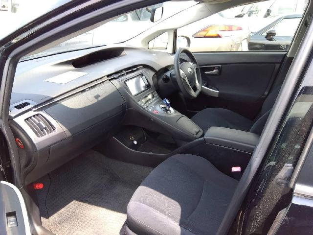 プリウス1.8 L