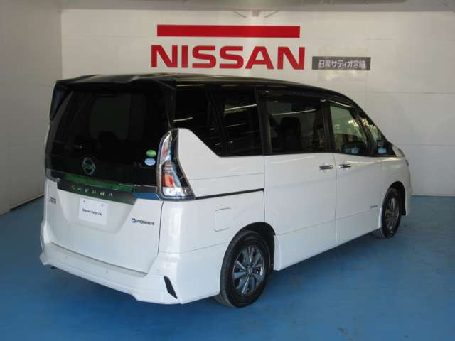 セレナ1.2 e-POWER ハイウェイスターV