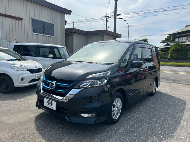 セレナ1.2 e-POWER ハイウェイスターV