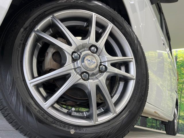 �y14�C���`�A���~�z�C�[���z�O�ςɃ}�b�`�����A���~�z�C�[���𑕒����Ă���܂��B�e��A���~�z�C�[����A�X�^�b�h���X�^�C�����戵�����Ă���܂��B���񂲑��k����������