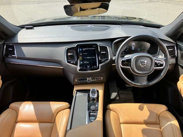 XC90B6 AWD インスクリプション 4WD