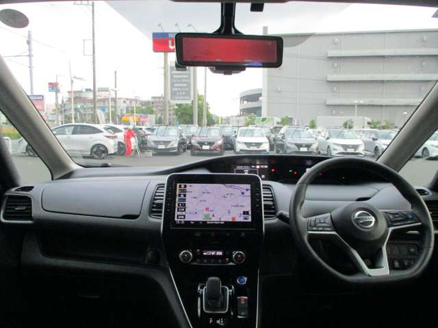 セレナ1.2 e-POWER ハイウェイスターV