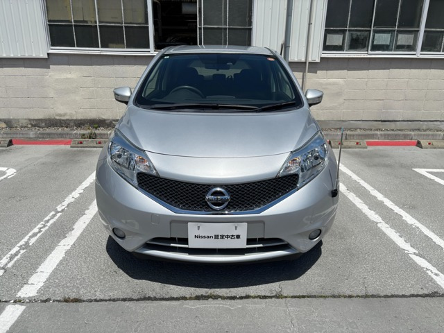 ノート1.2 X FOUR 4WD