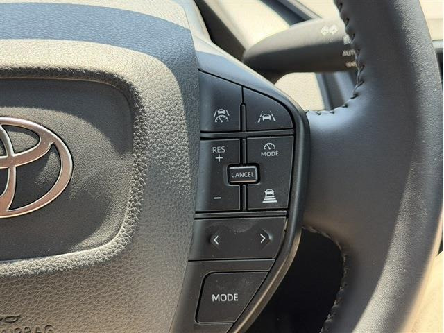 こだわりがあってなかなか気に入ったお車がないそこのお客様!全国のオークションからピッタリの1台を探すことが可能です。ぜひ一度お問い合わせください。