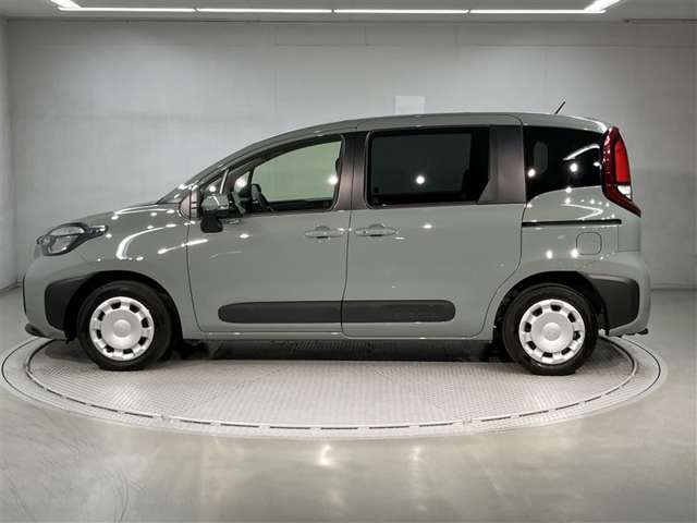 シエンタハイブリッド 1.5 X ウェルキャブ 車いす仕様車 タイプI 助手席側セカンドシート付