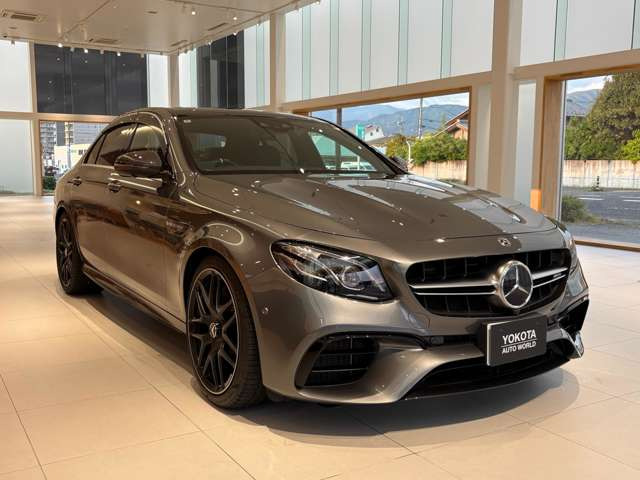 EクラスAMG E63 S 4マチックプラス 4WD